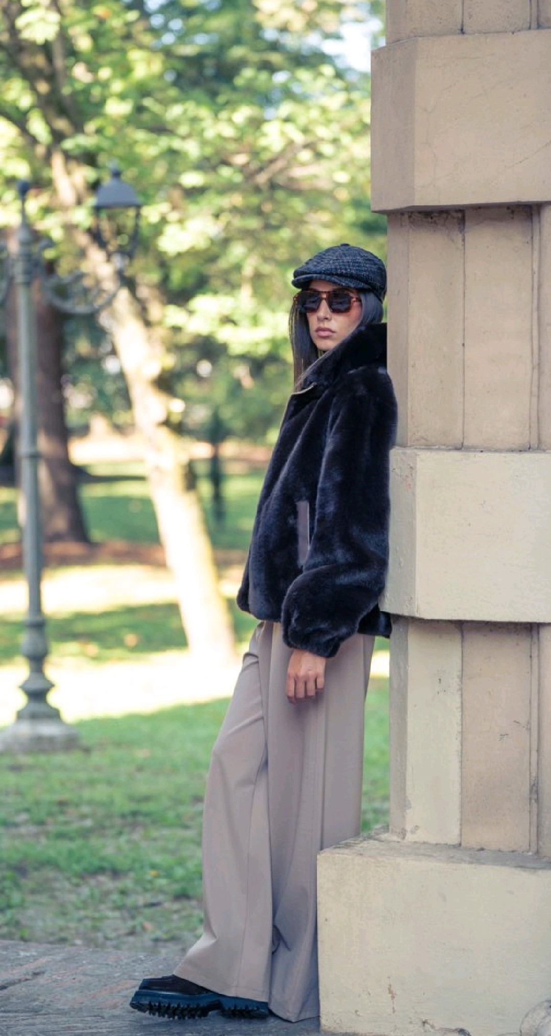 Women's suit - Image 5