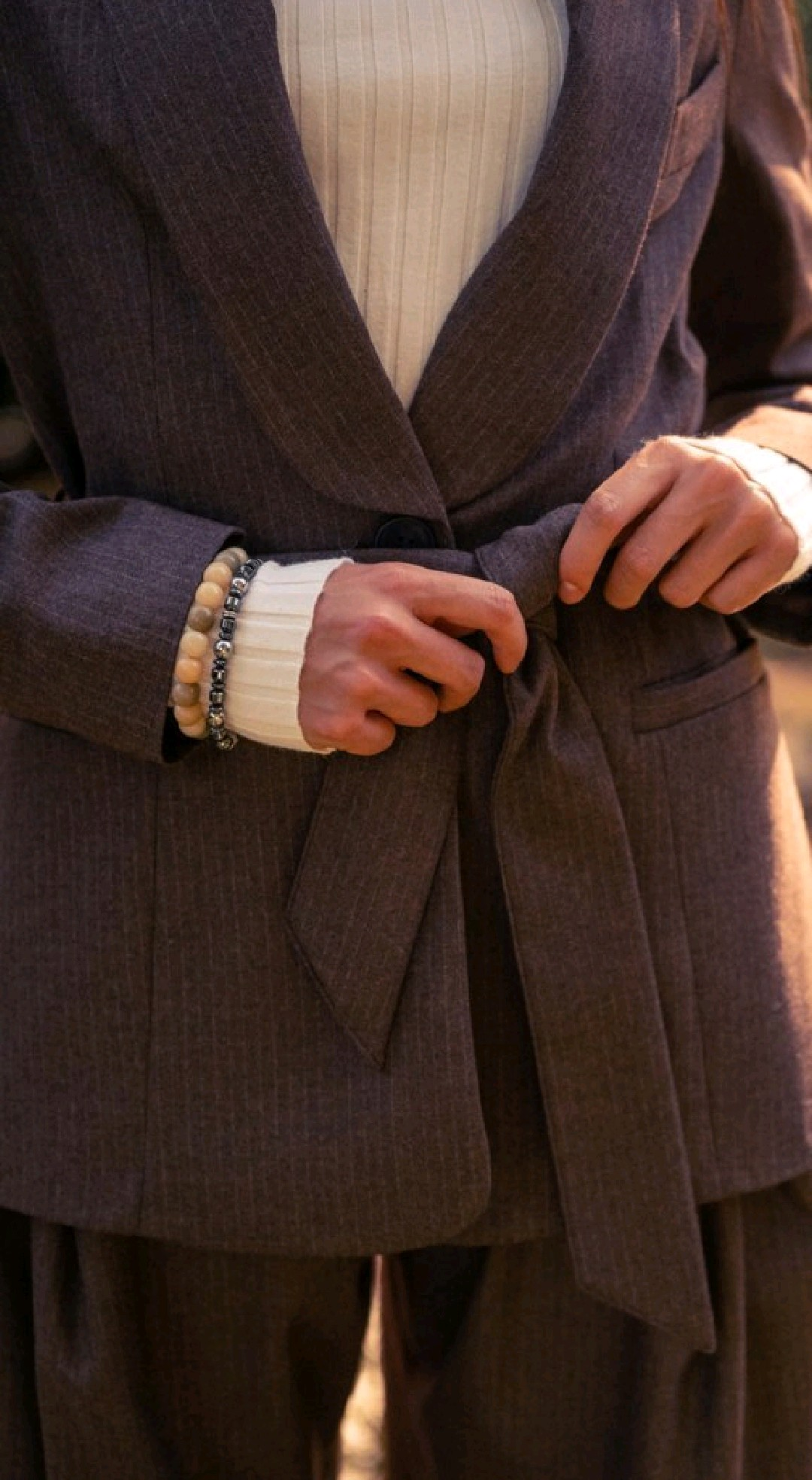 Elegant two-piece suit (Brown) - Image 3