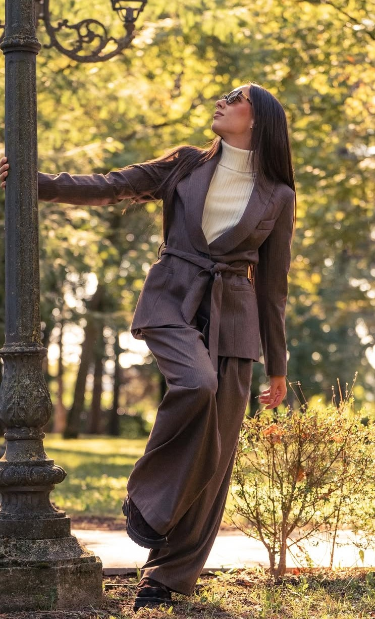 Elegant two-piece suit (Brown) - Image 5